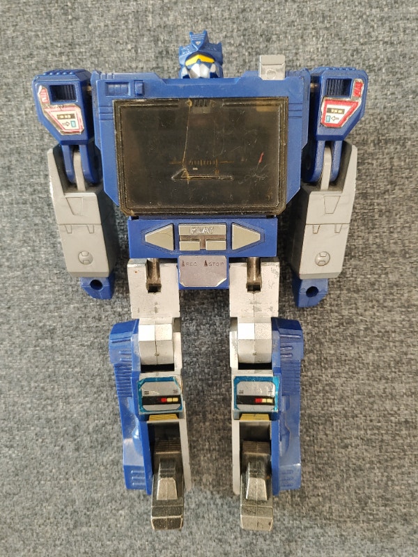 Transformers Soundwave G1 1984