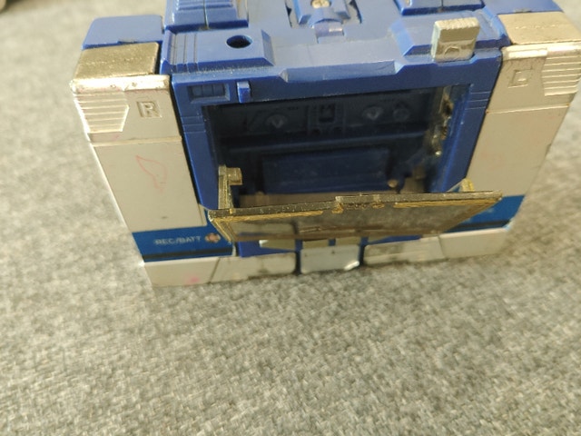 Transformers Soundwave G1 1984 - photo 4