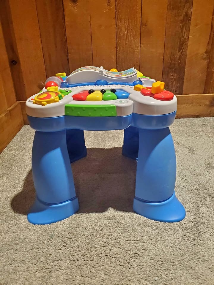 Leap Frog Leapstart Learning table