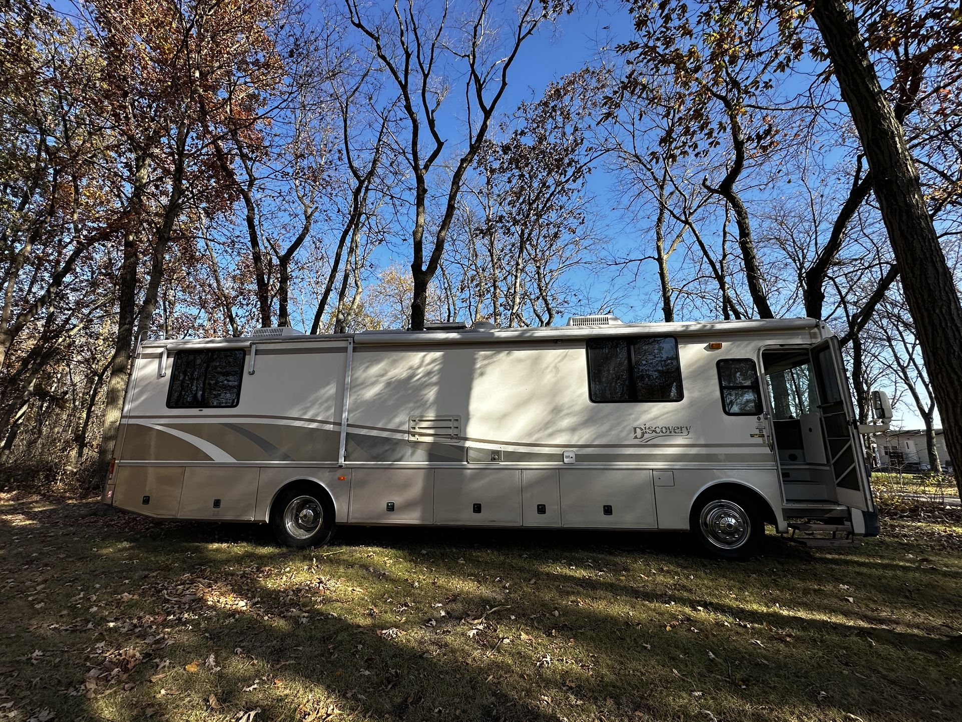 1999 Diesel Discover Motor home - photo 4