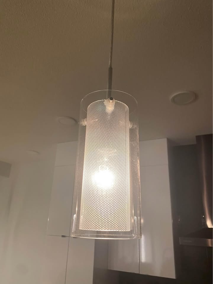 2 Pendant lighting