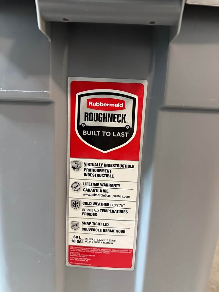 Rubbermaid Storage Bins 68L 🧡 - photo 3