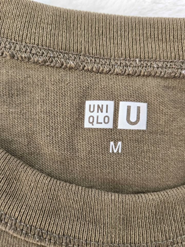Uniqlo Men's Olive Green T-shirt, M - photo 2