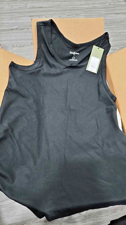 12 GOODFELLOW BLACK TANK TOP SIZE SMALL