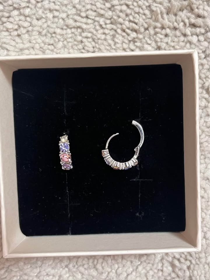 $5 each, New earrings, bracelet, brooch clearance on sale - photo 3