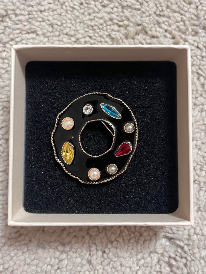 $5 each, New earrings, bracelet, brooch clearance on sale - photo 5
