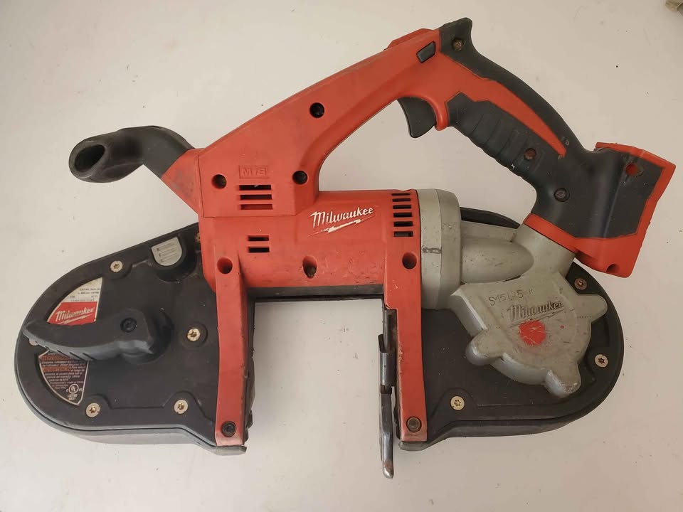 Milwaukee M18 Cordless Band Saw (Tool Only) - photo 2