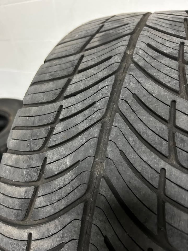 245/45R19 BF Goodrich ALL-SEASON - photo 2