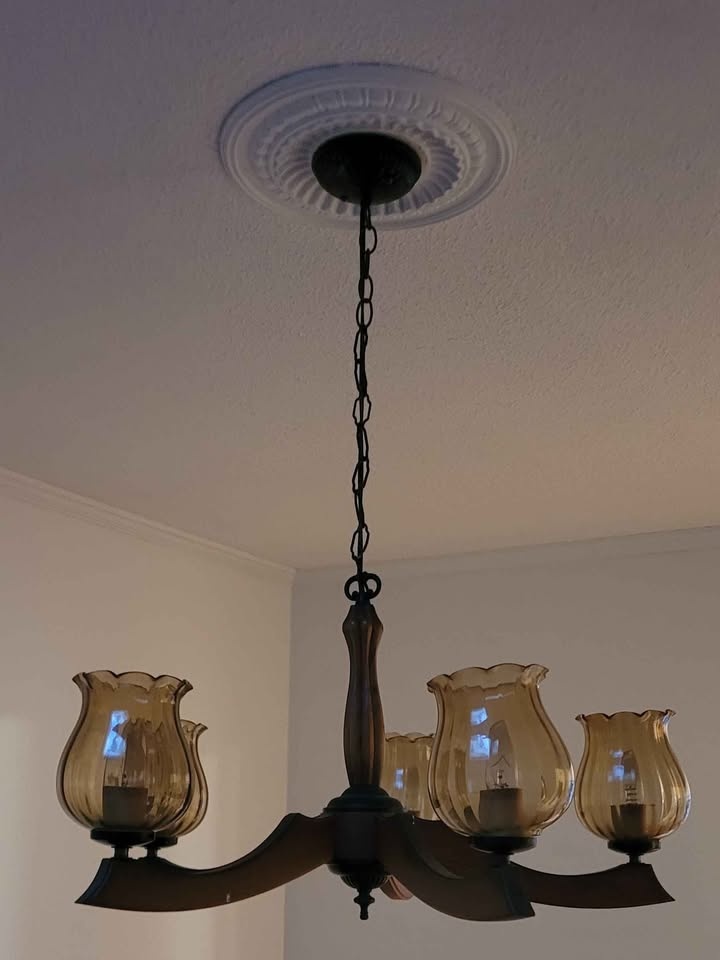 Vintage oak or teak MCM antique wooden chandelier - photo 3