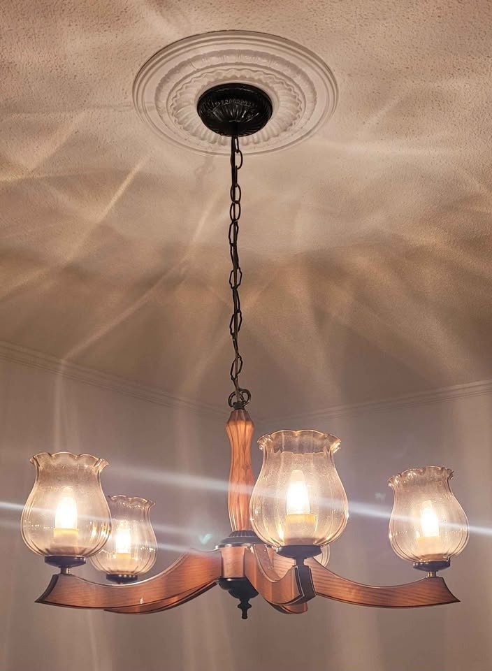 Vintage oak or teak MCM antique wooden chandelier - photo 4