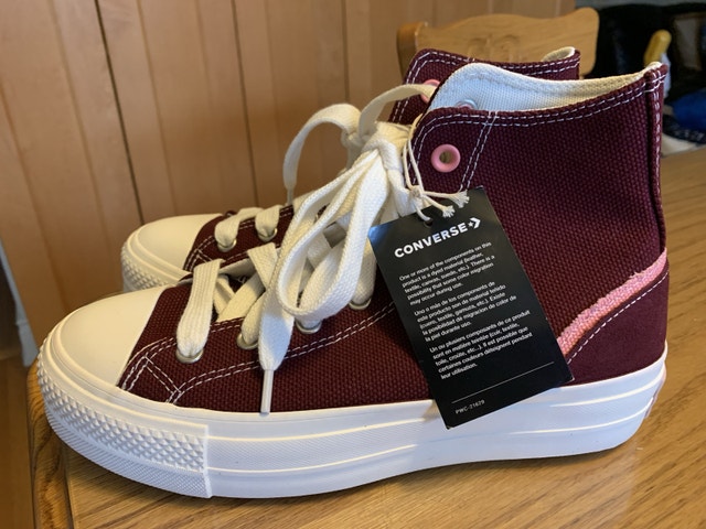 Converse All Star High Top - Size 8