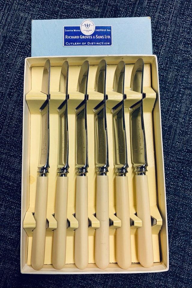 Richard Groves Celluloid Knives - vintage