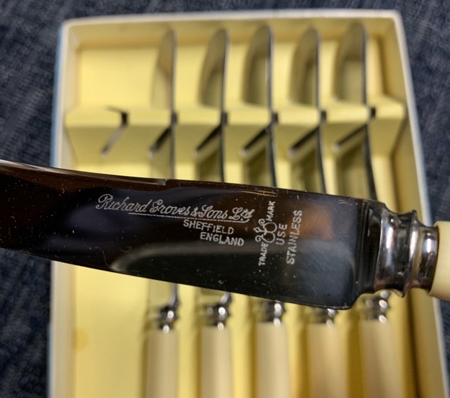 Richard Groves Celluloid Knives - vintage - photo 3