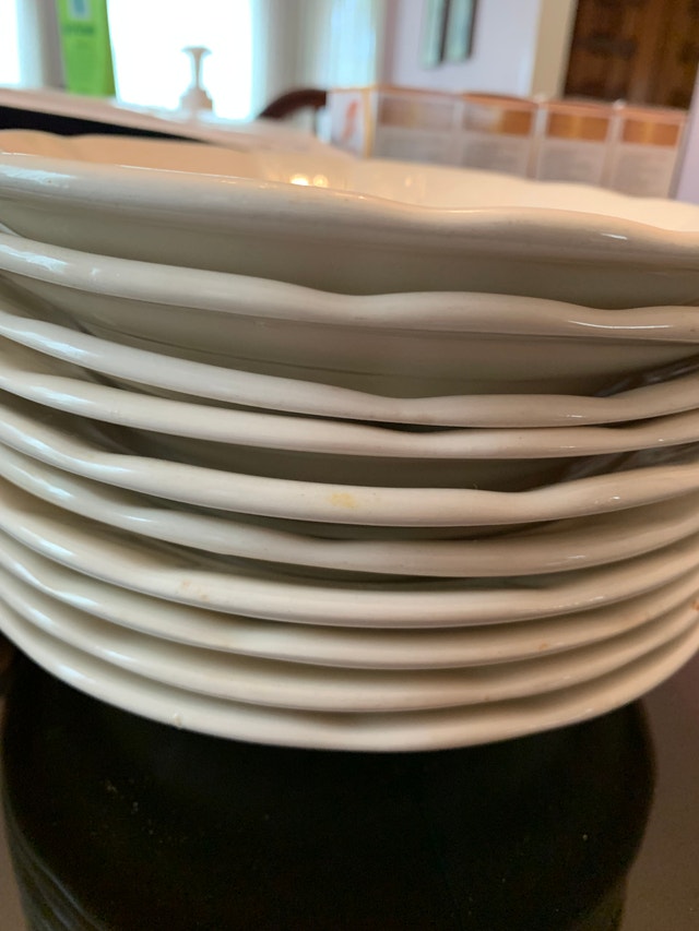 Porcelain set of 10 Dishes