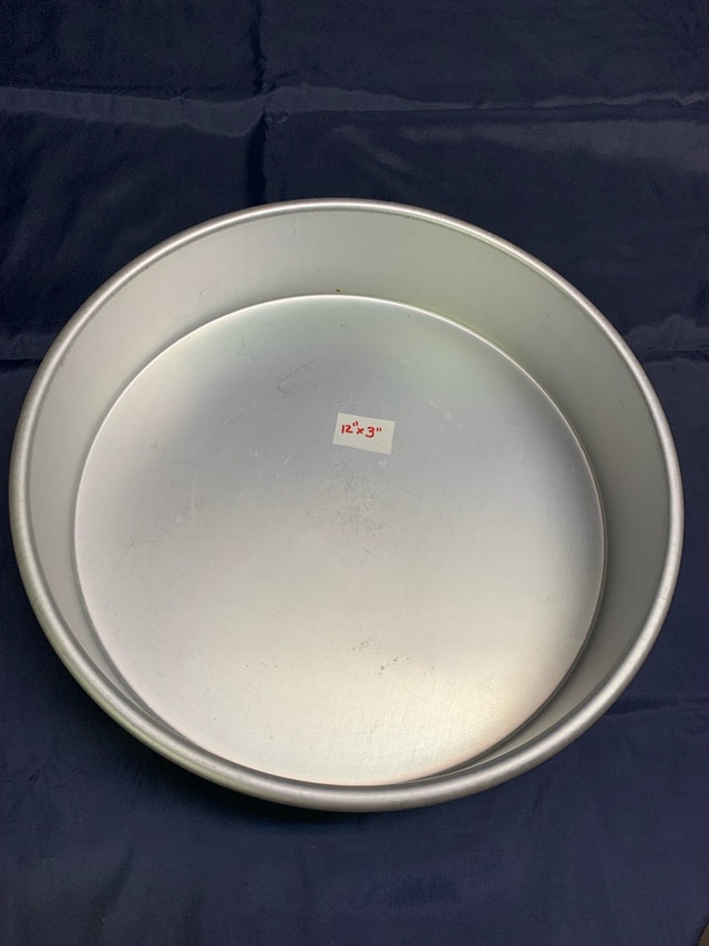Cake Pan by Wilton 12"