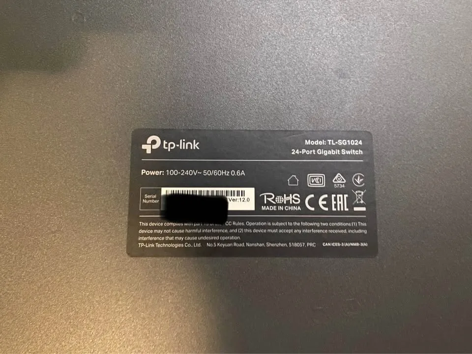 TP- link 24 - port gigabit switch Model: TL-SG1024 image indicator(2)