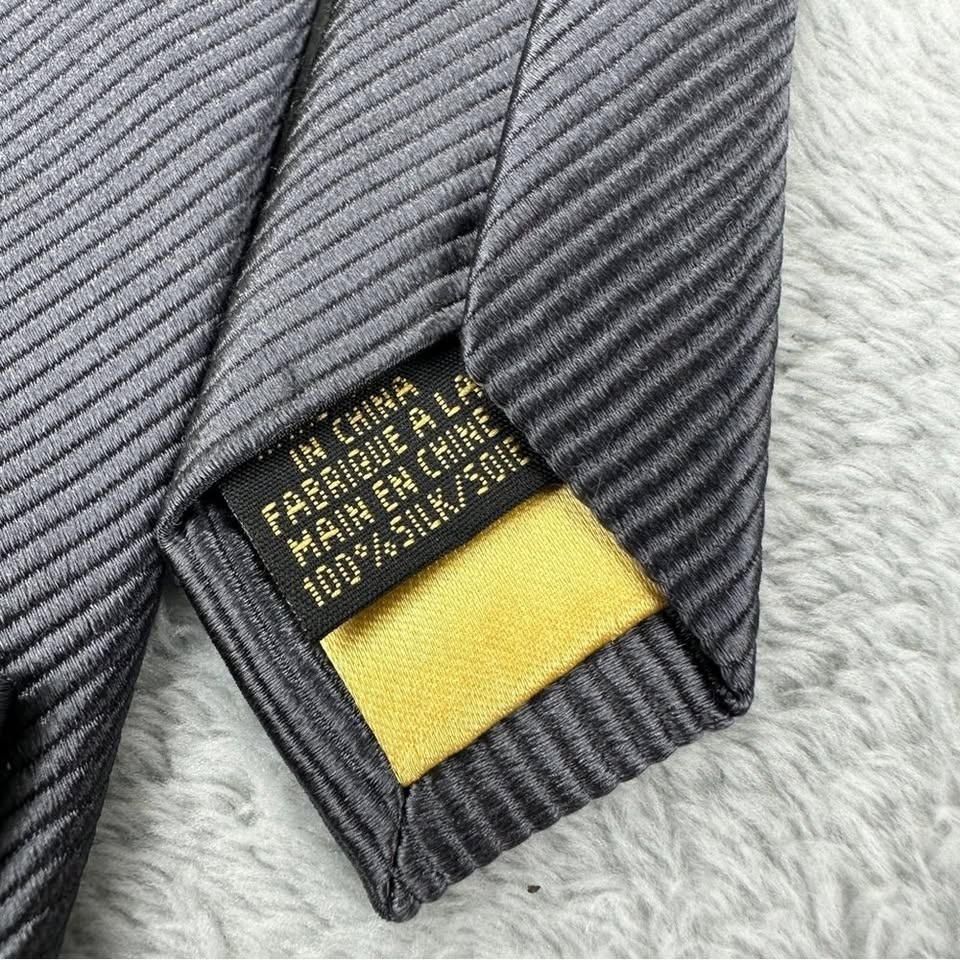 Donald J. Trump Silk Grey Solid Tie - photo 3