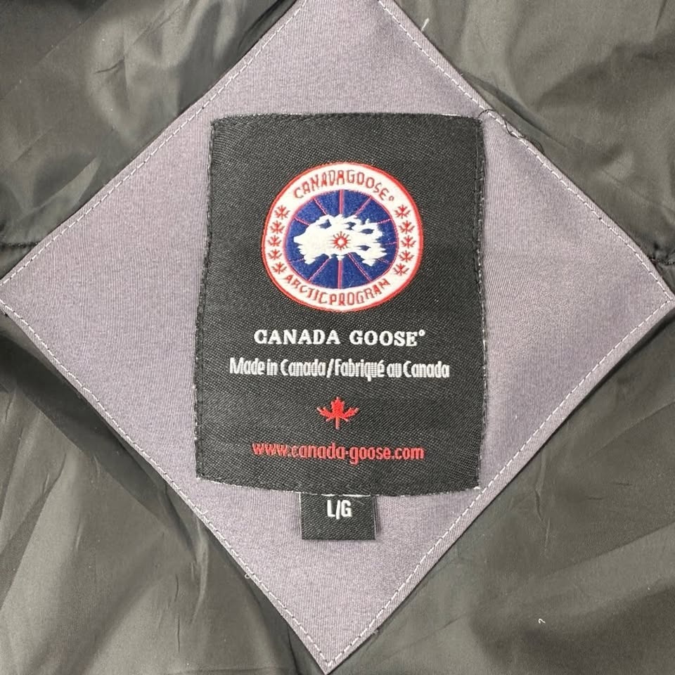 Canada Goose Chateau Parka Grey Puffer Jacket - photo 2