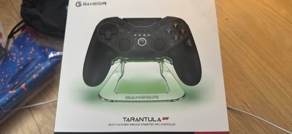 GAMESIR TARANTULA PRO - BNIB Wireless Controller - photo 2