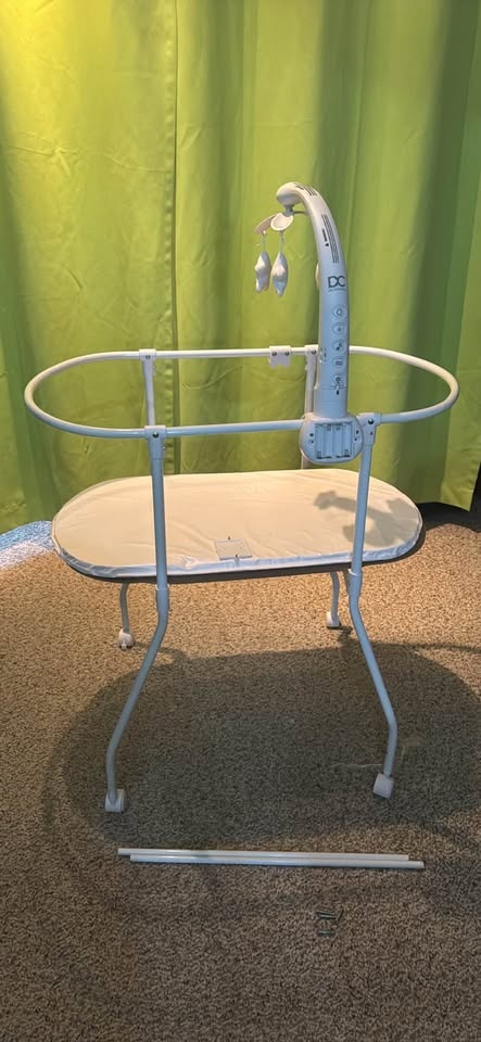 Delta Children Sweet Slumber Bassinet (Garden Path) - photo 5