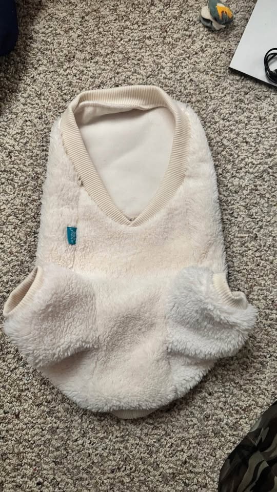 Like New! Petcircle Thick Sherpa Dog Sweater - Rainbow Star Patc - photo 2