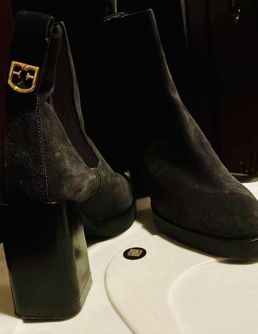 FURLA Gray Chelsea Suede Boots Size EUR 37 / USA 6.5 - photo 2