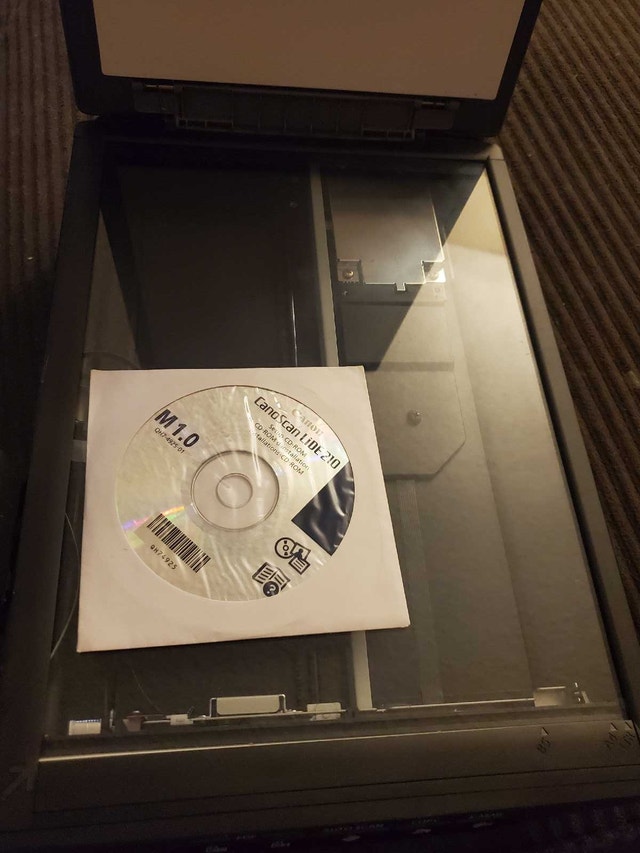 Canon stand up Scanner - photo 2