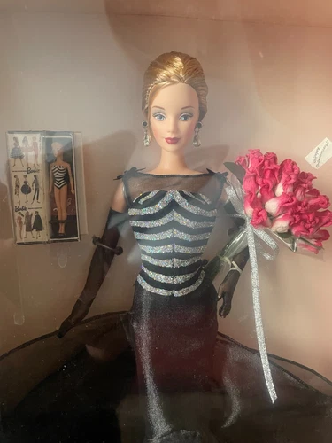 40th Anniversary Barbie Collector Edition 21384 - photo 3