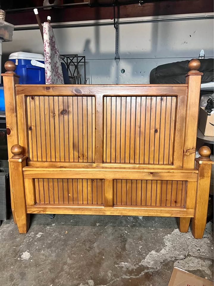 Double-size bed frame, including headboard, footboard, side rail