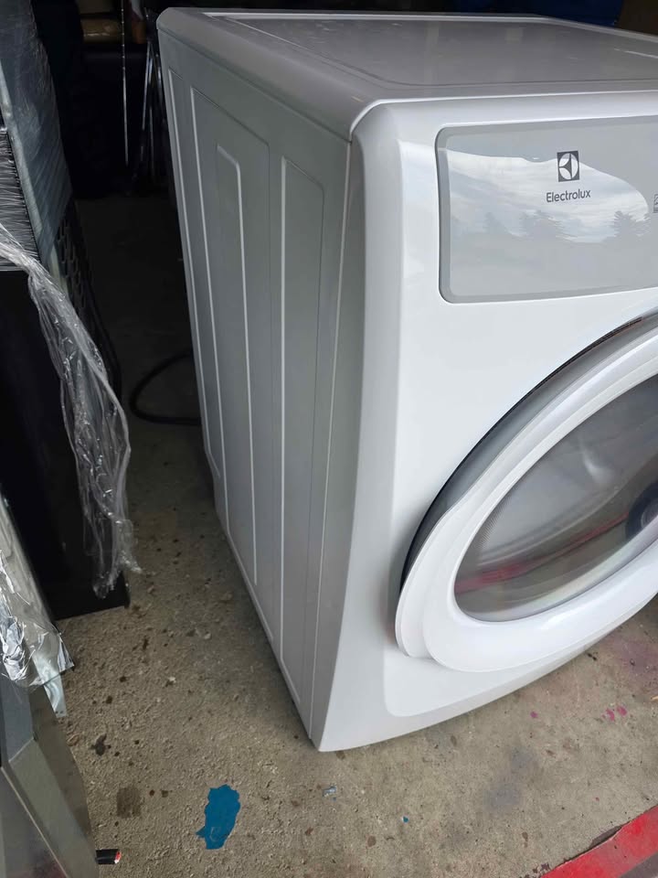 Brand new Eletrolux Dryer - photo 4