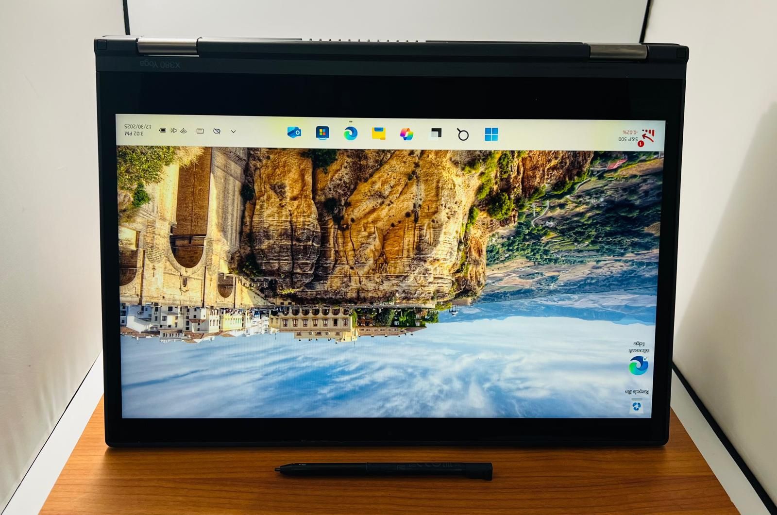 Lenovo Yoga X380 Core i5-8350U 8GB 256GB SSD Windows 11