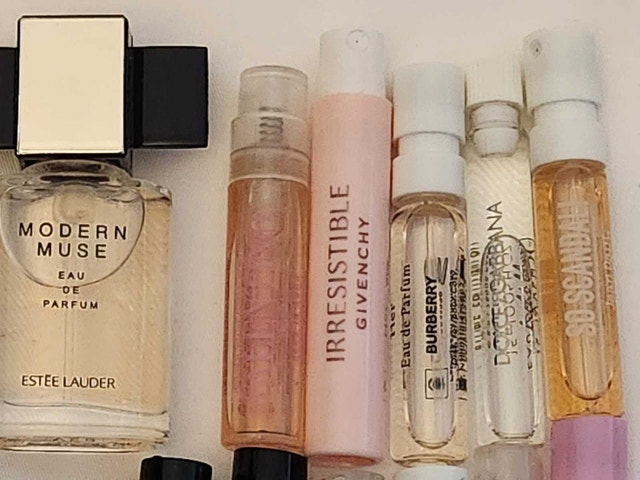 Mixed Lot Perfume Samples - photo 2