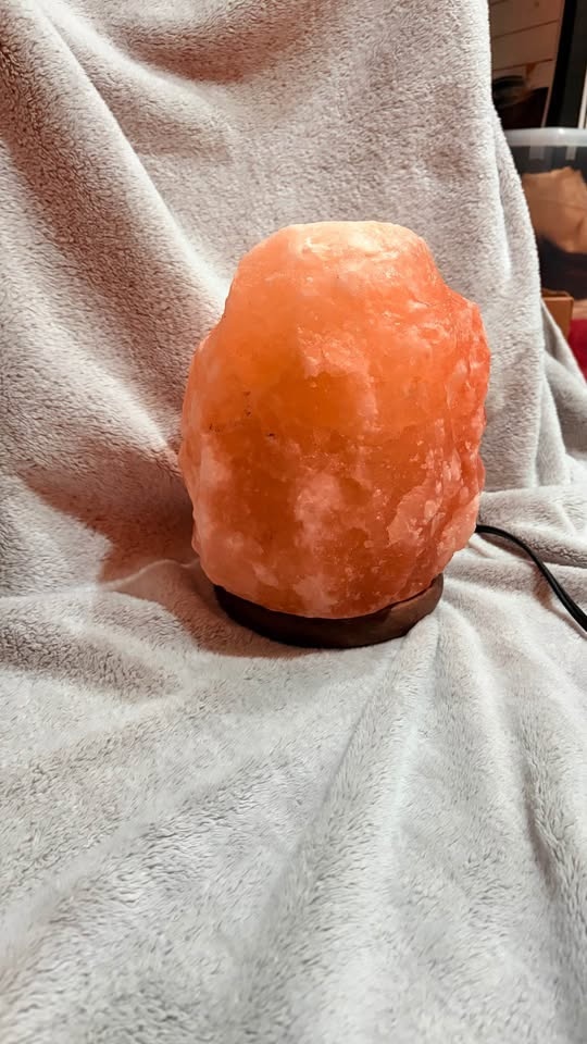 Huge Salt Rock Lamp Dimmable - middle - photo 2