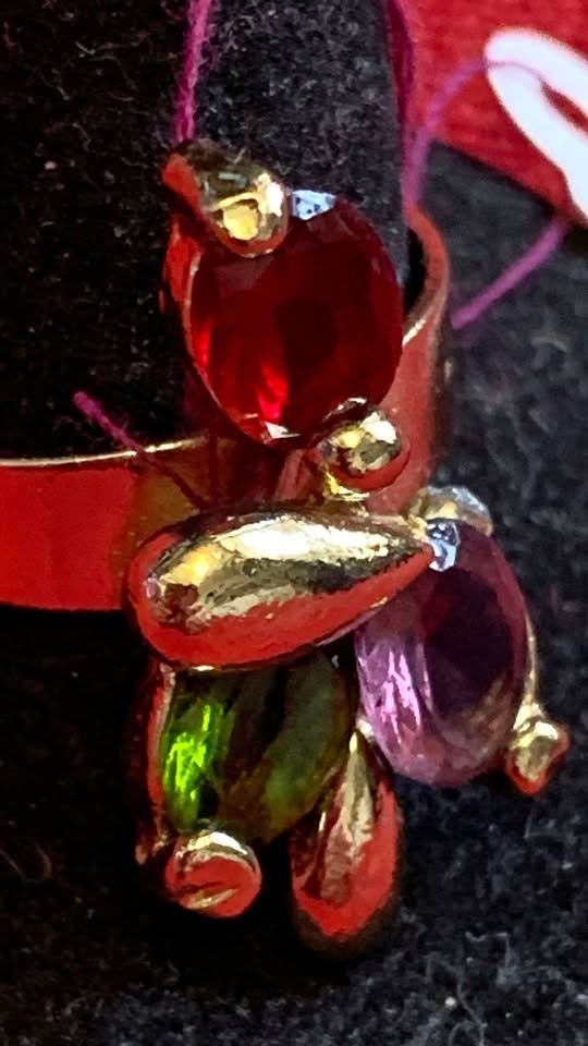 Fashion ring gold tone with three stones Size 8 Adjustable
