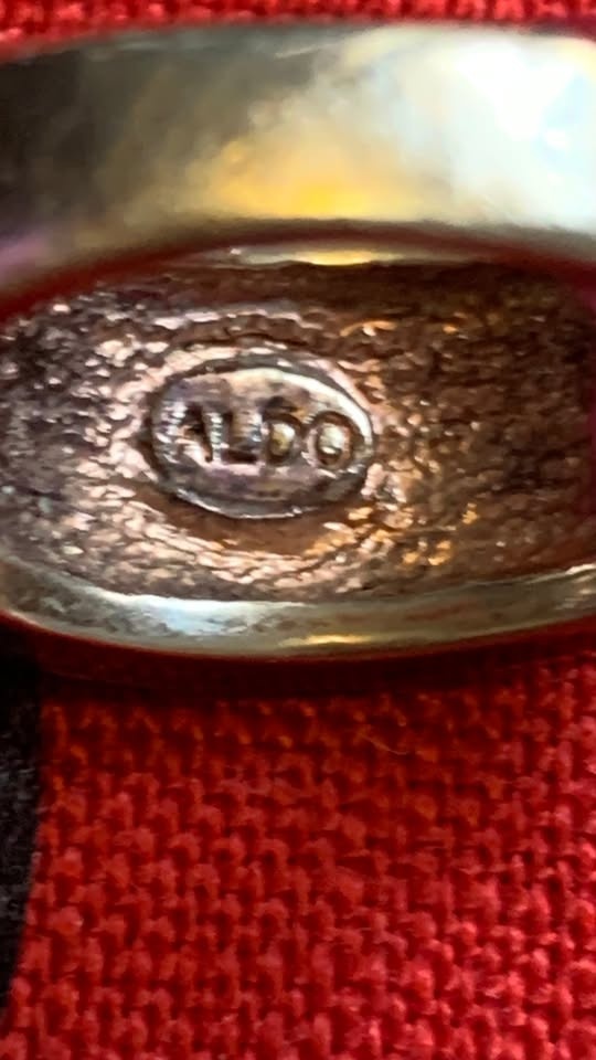 Signed ALDO fashion ring with pink and white bling Sz 8.5 - photo 4