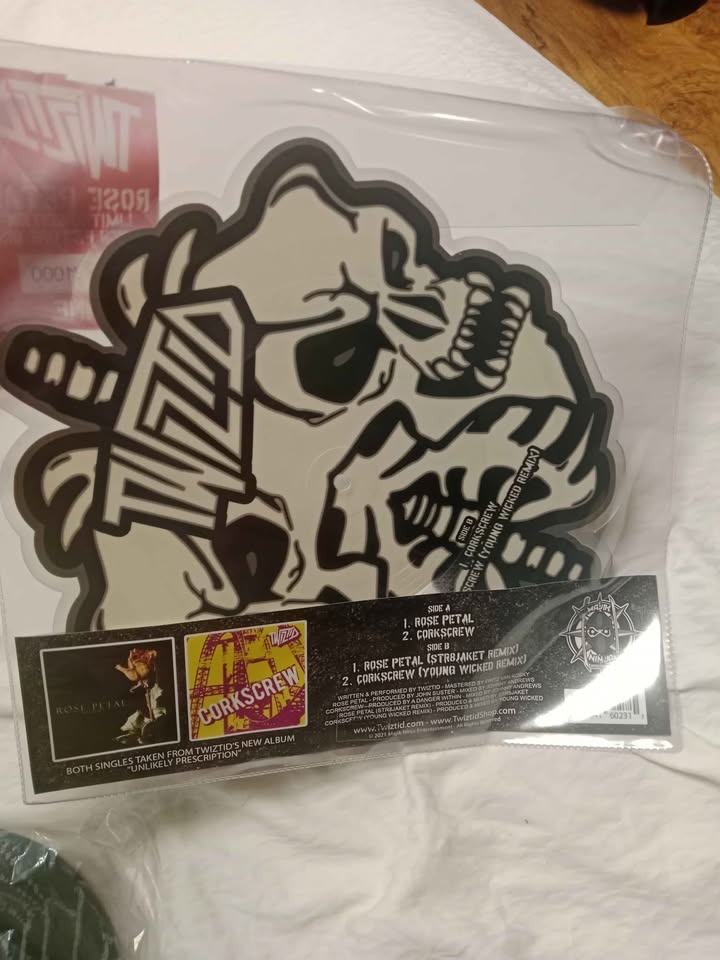 Twiztid ice nine kills memorabilia signed briefcase - photo 3
