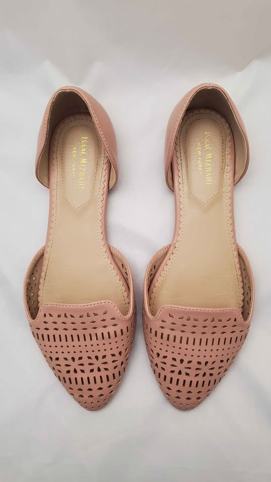 Isaac Mizrahi Blush Pink Flats Women's 8.5 Like New - photo 3