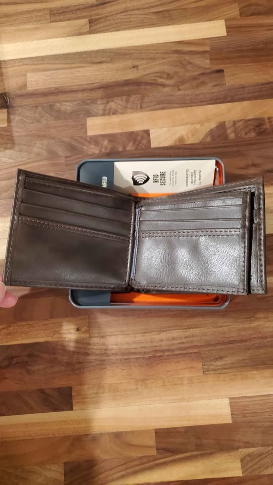 New Dockers Men's Wallet in Box - Brown - photo 2