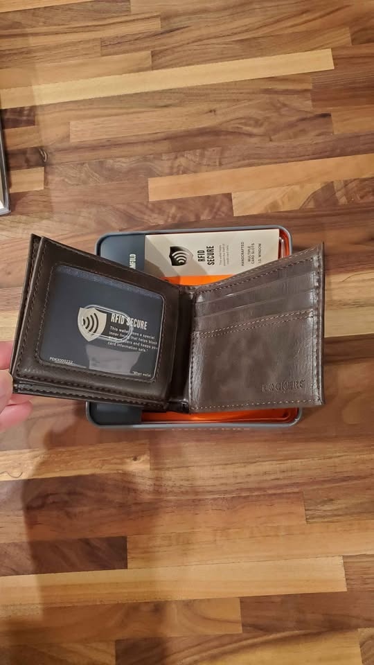 New Dockers Men's Wallet in Box - Brown - photo 3