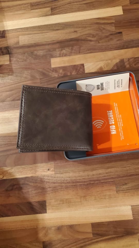 New Dockers Men's Wallet in Box - Brown - photo 4