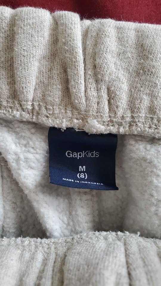 Boys Sweatpants Gap and Tommy Hilfiger - Size M (8) and S (8/10) - photo 3