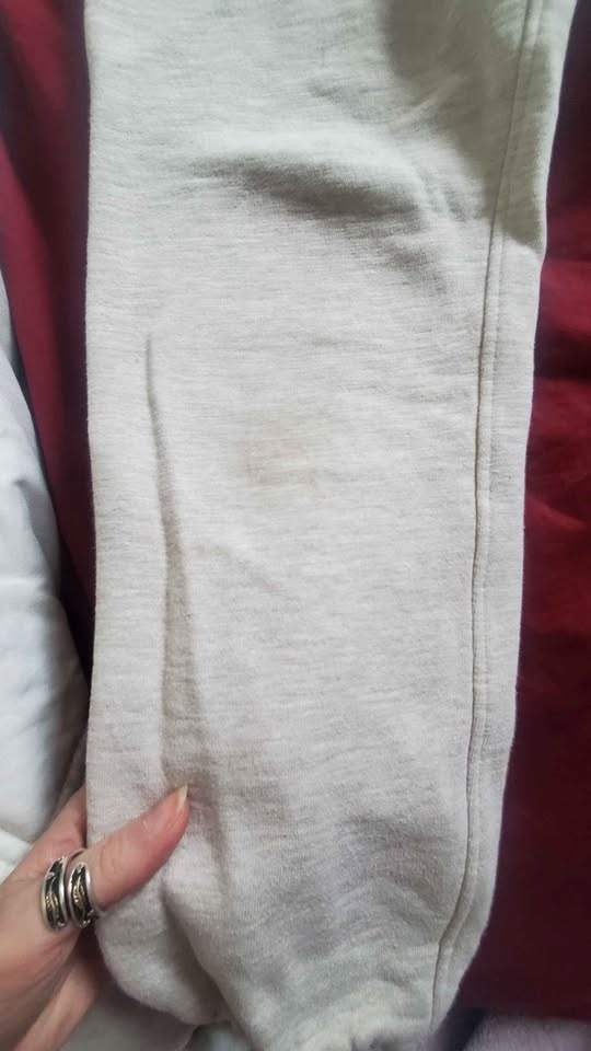 Boys Sweatpants Gap and Tommy Hilfiger - Size M (8) and S (8/10) - photo 5