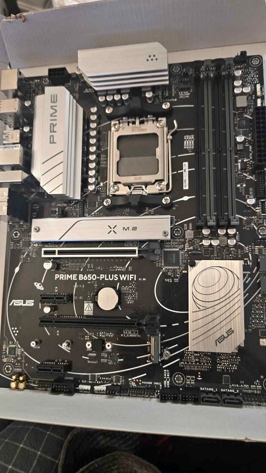 Brand new asus b650-plus prime am5 motherboard