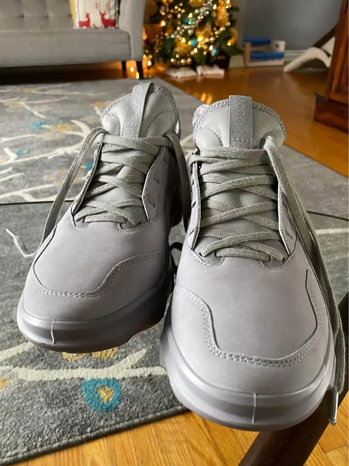 Brand New- ECCO Womens Mx Low Sneaker, Size 6.5 Silver Gray image indicator(4)