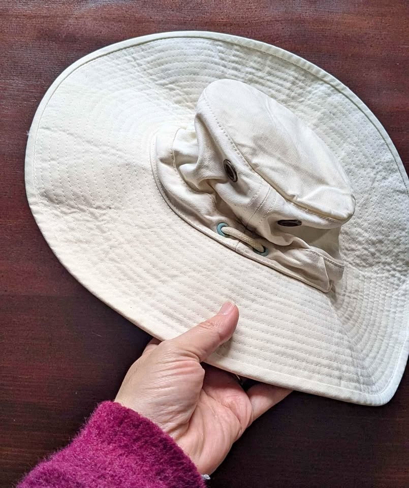 CANADIAN MADE! Like New Tilley Wanderer Hat - Small