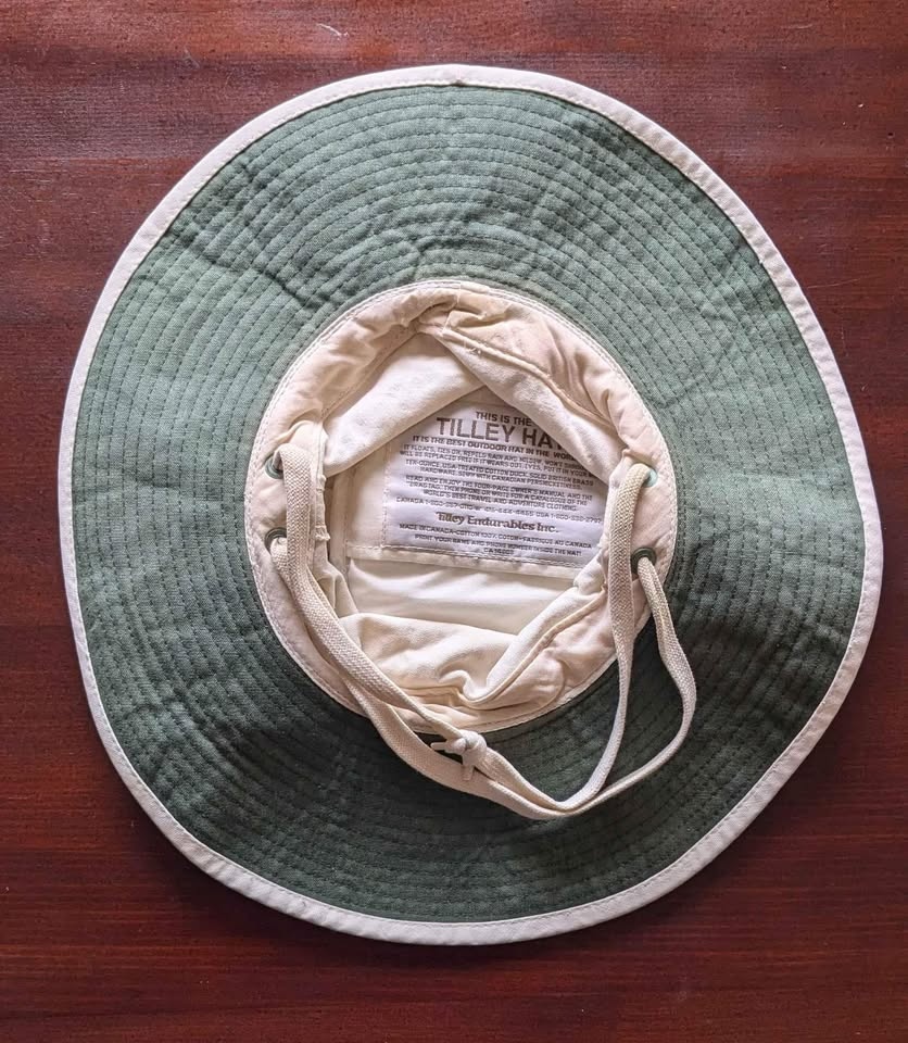 CANADIAN MADE! Like New Tilley Wanderer Hat - Small - photo 2