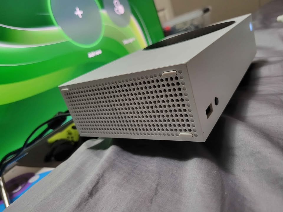 Xbox Series S 512gb excellent condition - photo 3