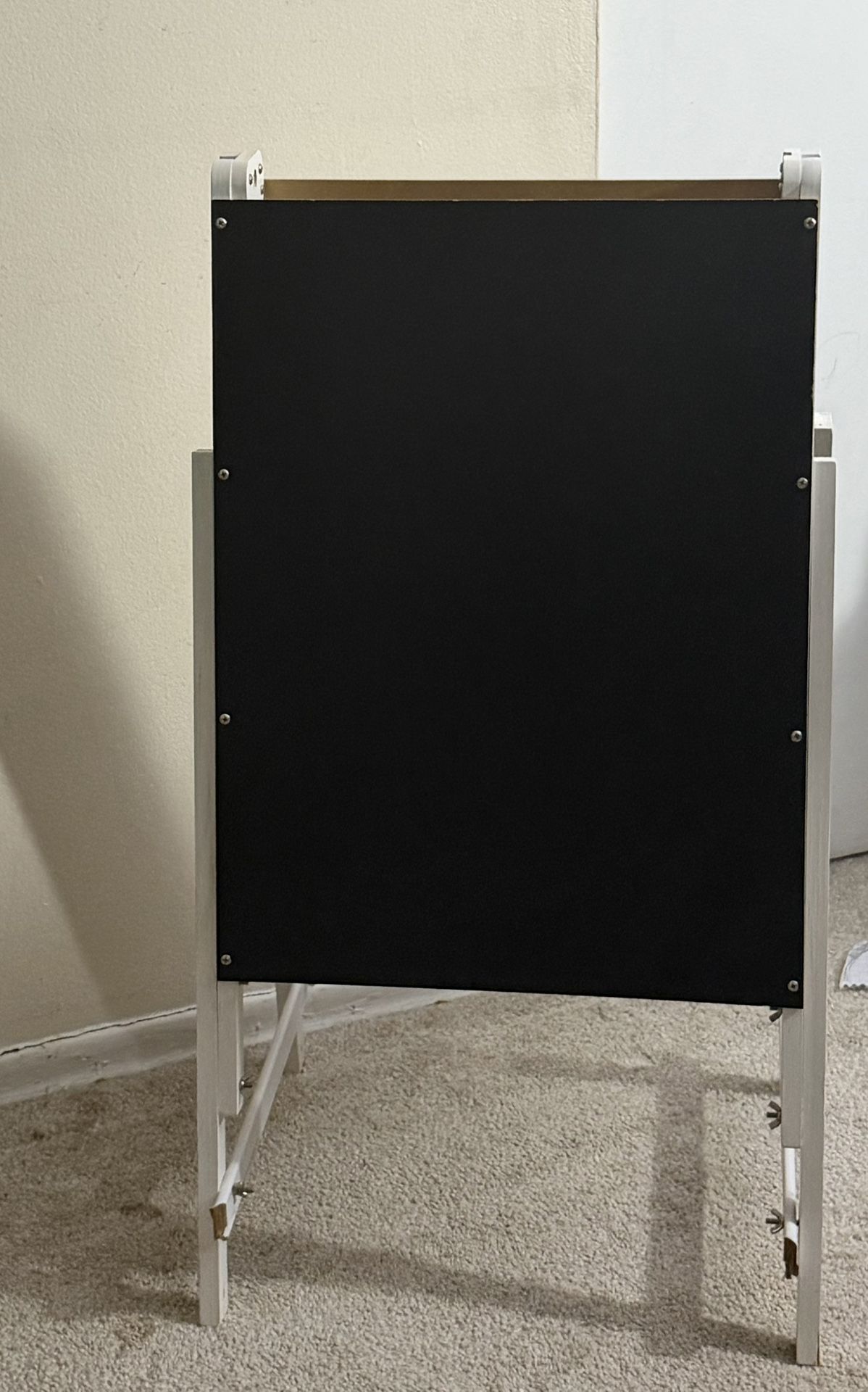 White & Black Board