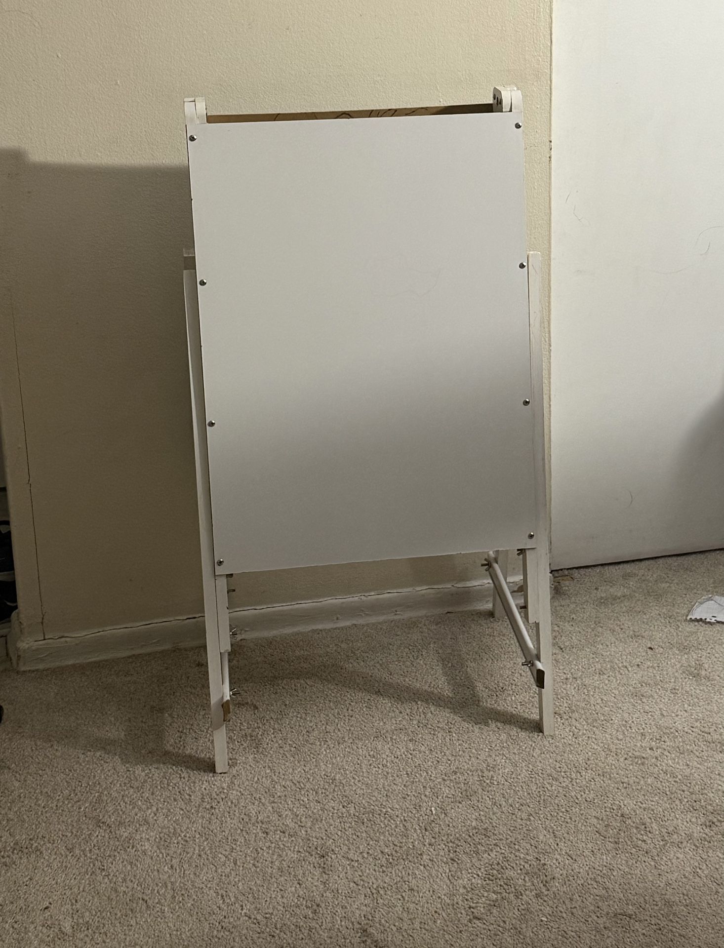 White & Black Board - photo 2