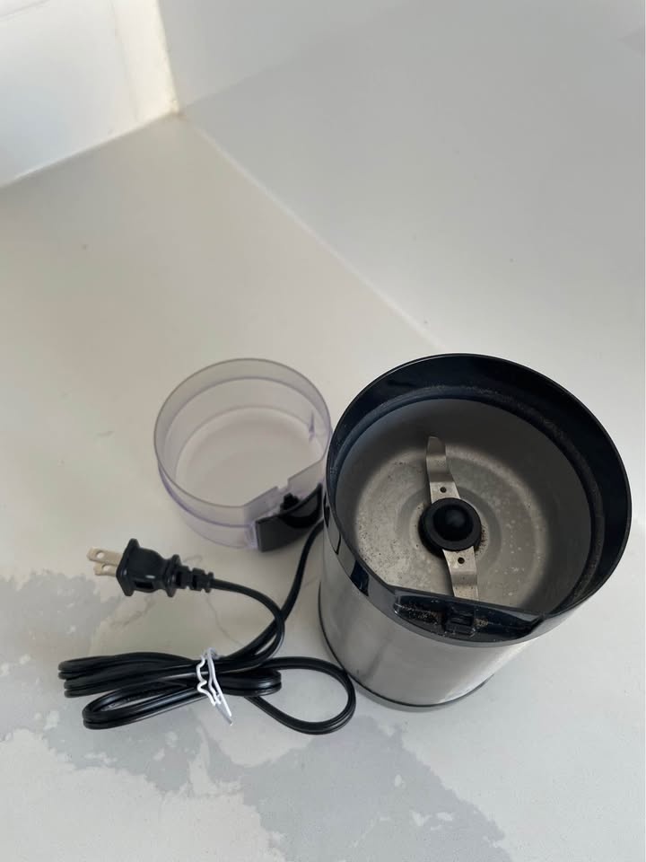Black & Decker Coffee and Spice Grinder - photo 2